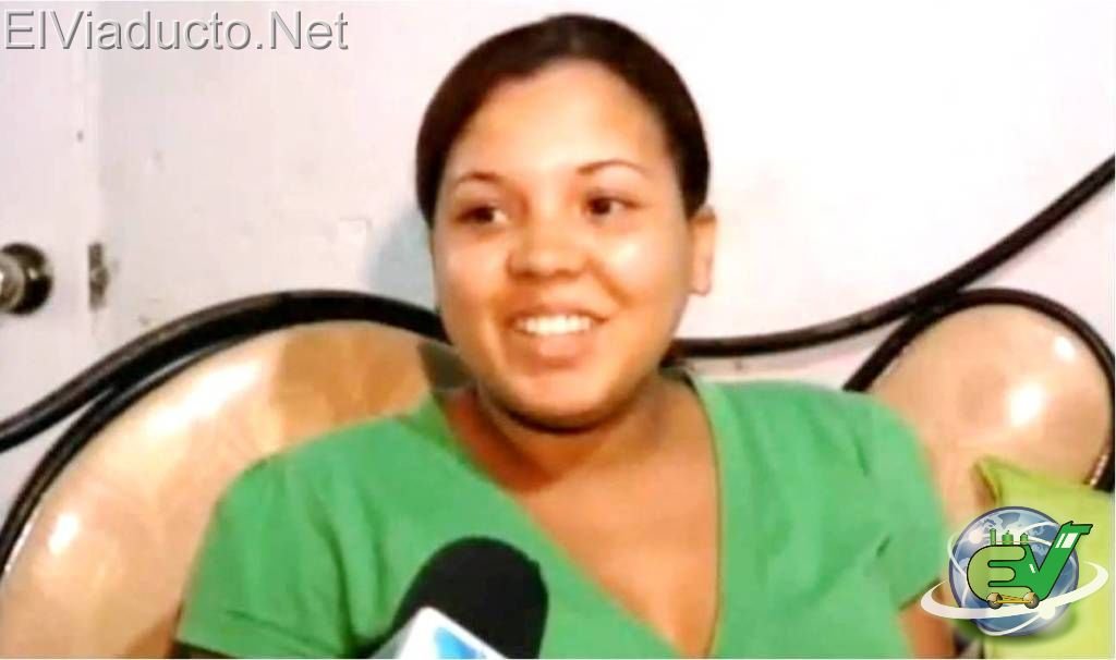 Jenny María Rosario una Joven de 20 años  espera Cuatrillizos